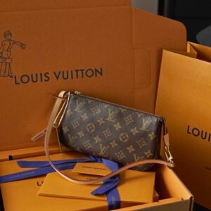 The Nomad Shoulder Bag