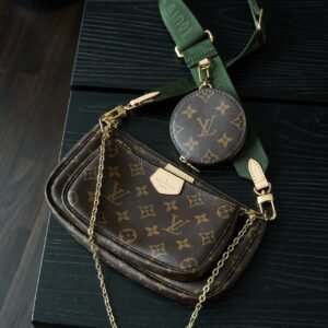 The Relaxed Bucket Bag