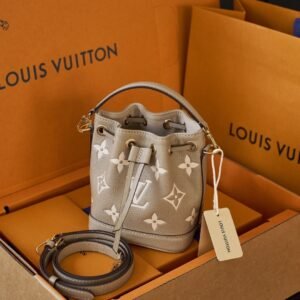 The Meridian Shoulder Bag