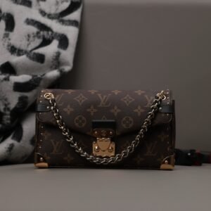 m27266 Trunkie east wast